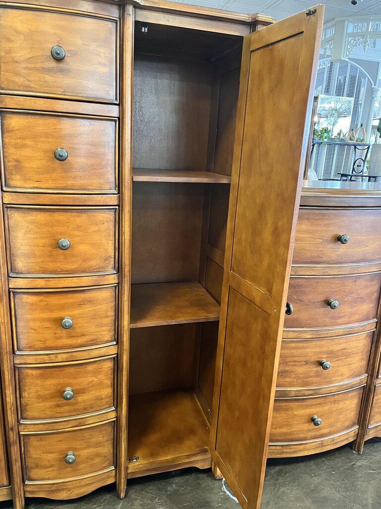Armoire