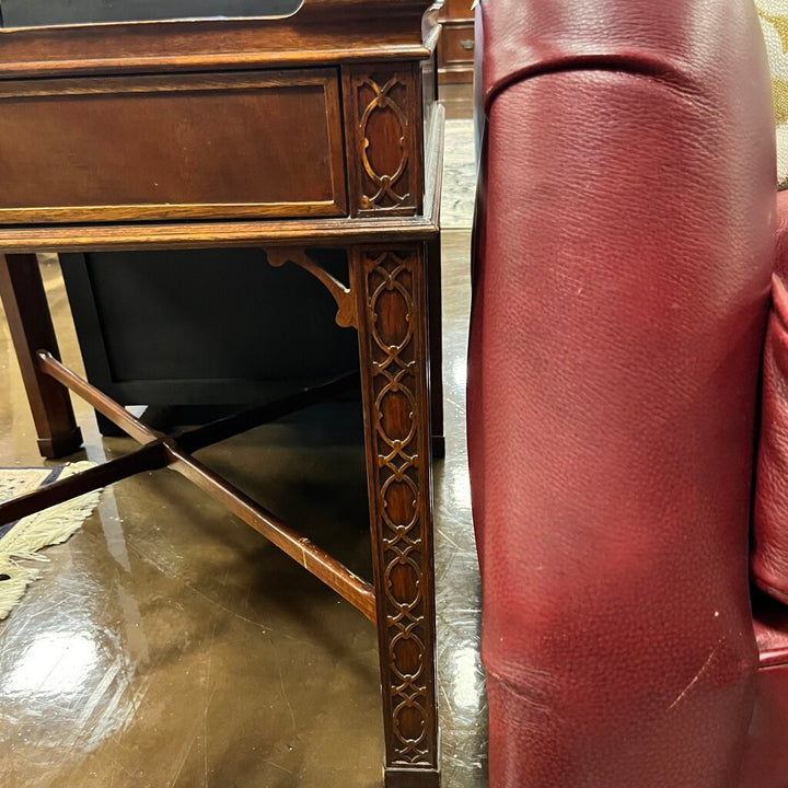 Vintage Chinese Chippendale End table