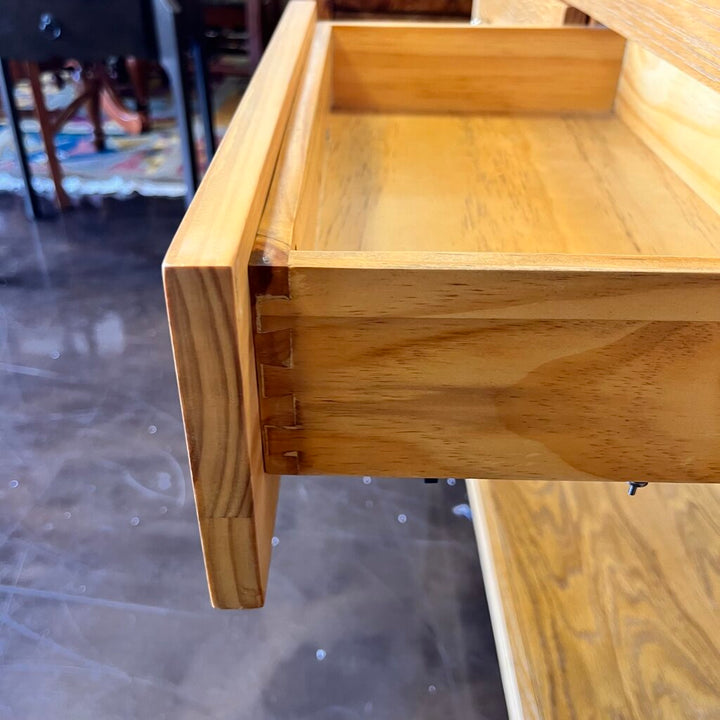 Nora Console Table
