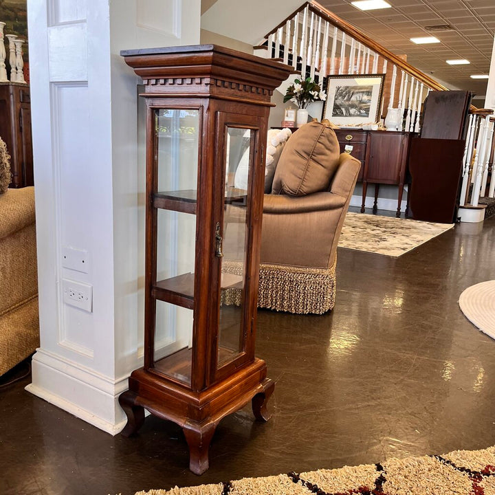 Orig price $900 - Small Display Case