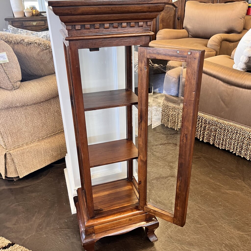 Orig price $900 - Small Display Case