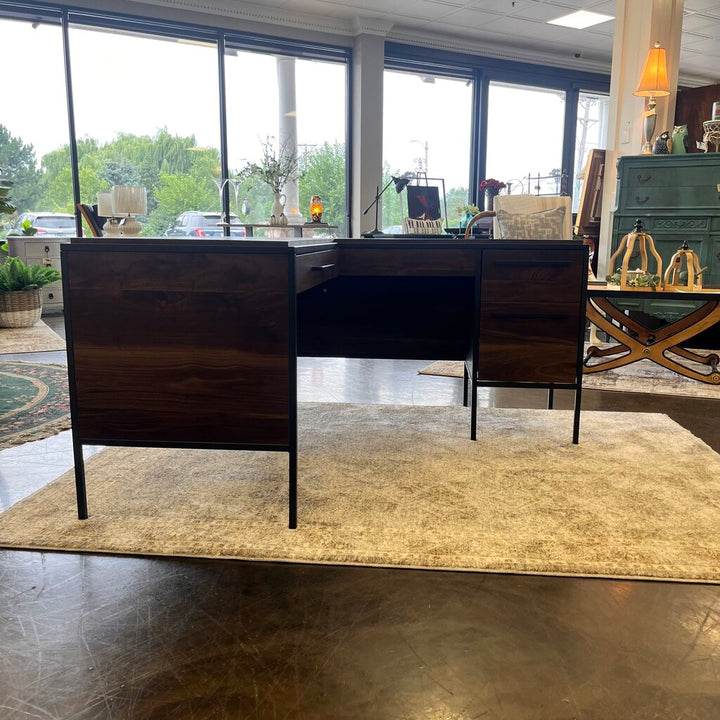 L Shaped Desk