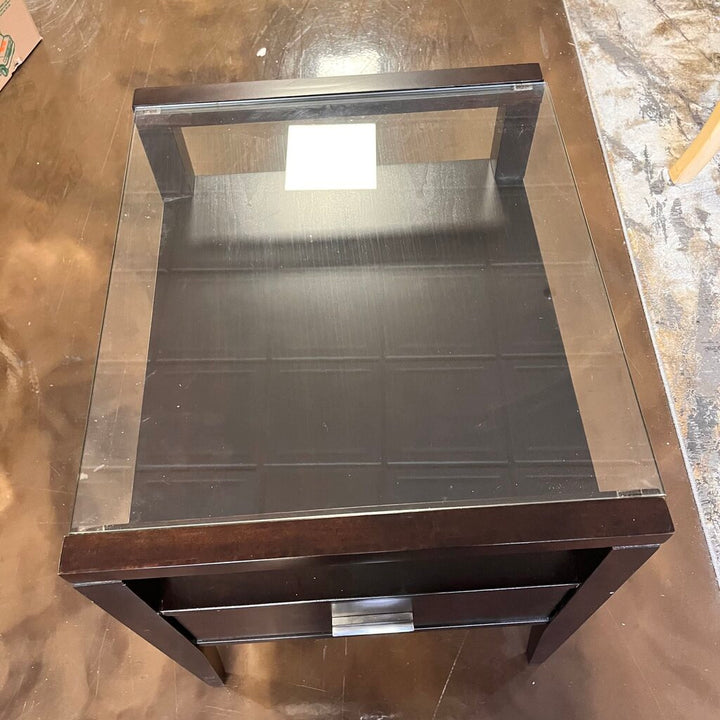 Orig Price $280 - End Table w/ Drawer