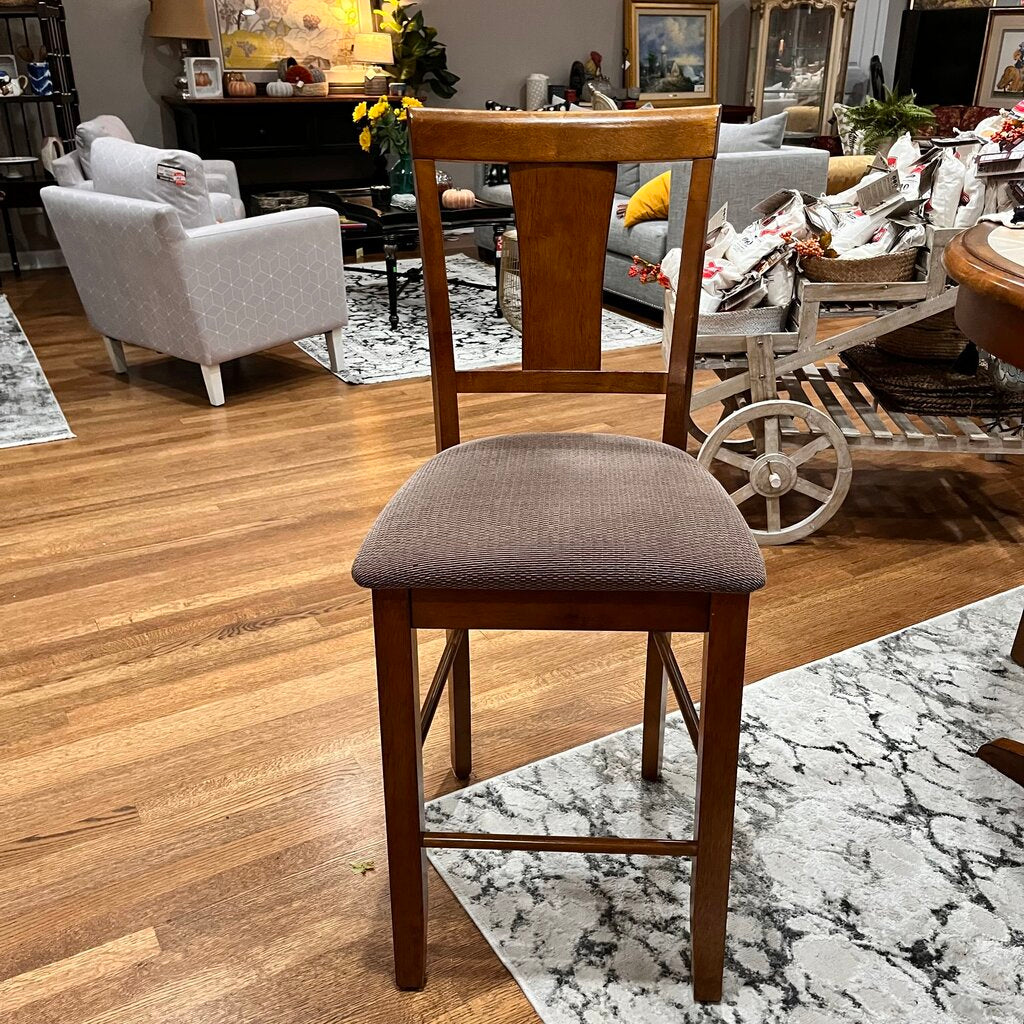 Pub Table w/ 4 Stools