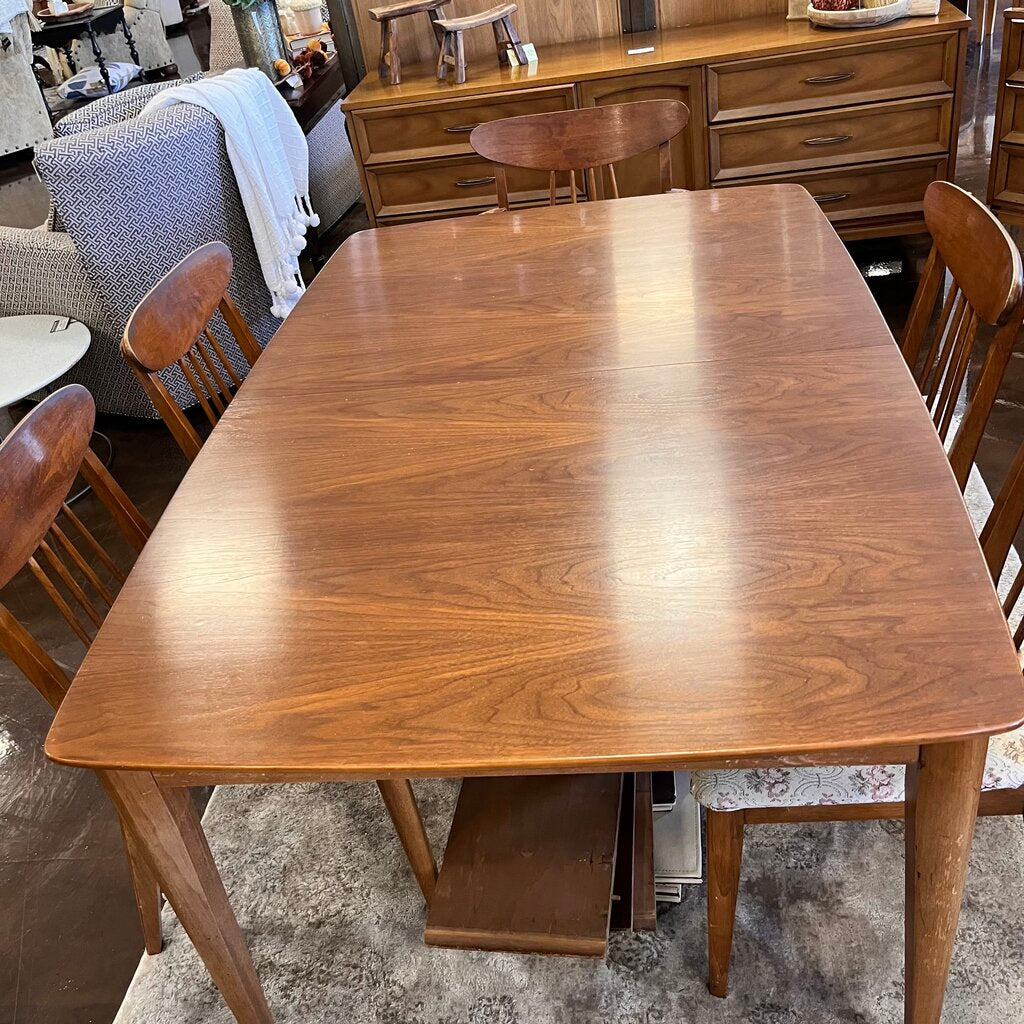 MCM Sculptra Dining Set w/ Pads & 3 Leaves