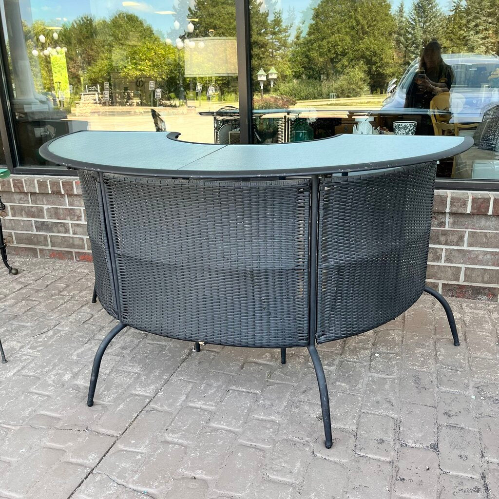 Outdoor Bar