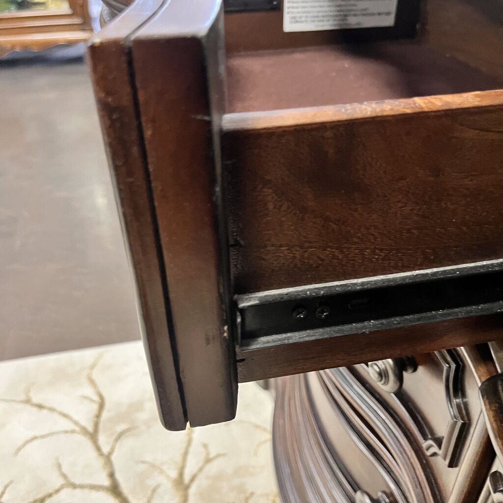 3 Drawer Night Stand