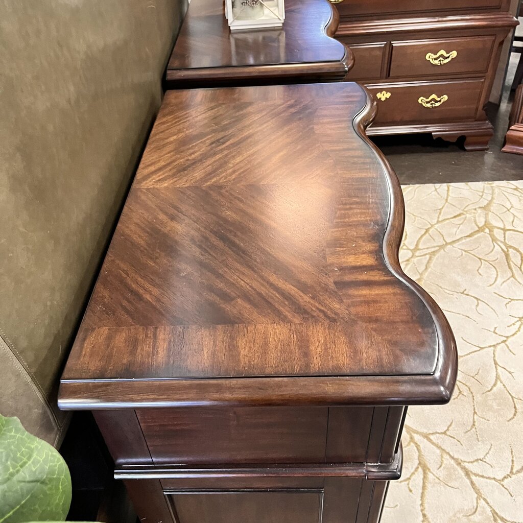 3 Drawer Night Stand