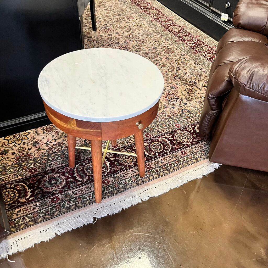 Orig Price $399 - End Table w/ Drawer