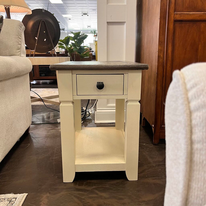 Orig Price $160 - End Table w/ Drawer