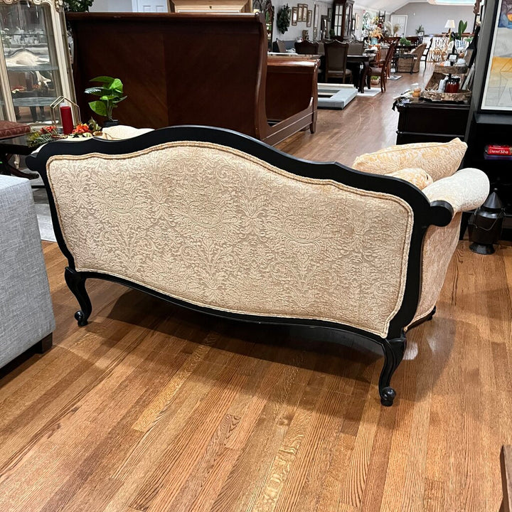 Evette Settee
