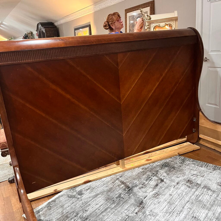 King Sleigh Bed