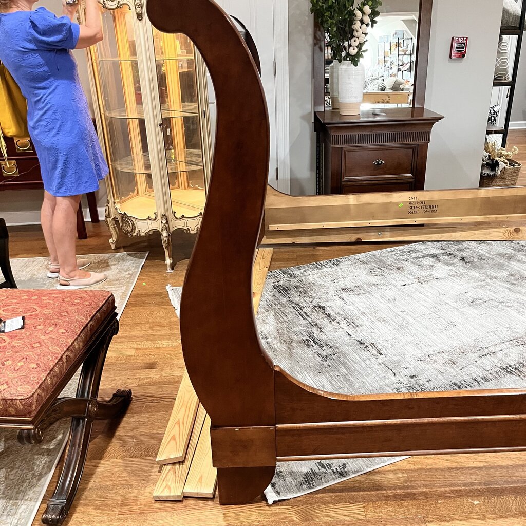 King Sleigh Bed