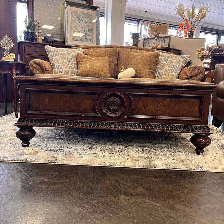 Cocktail Table w/ Storage