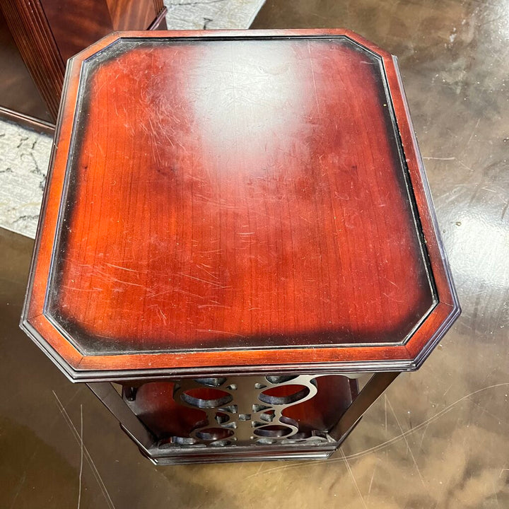 Accent Table