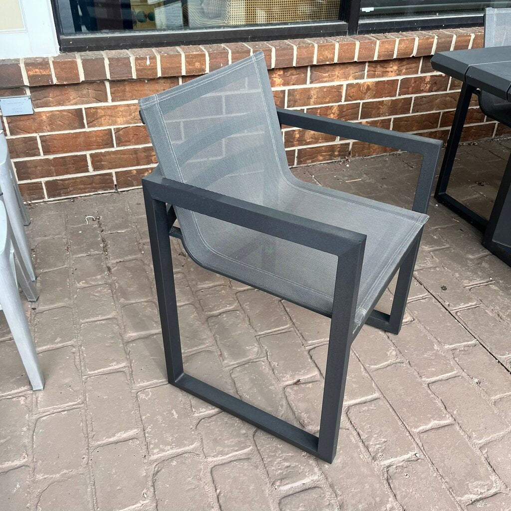 Outdoor Dining Set w/ 6 chairs