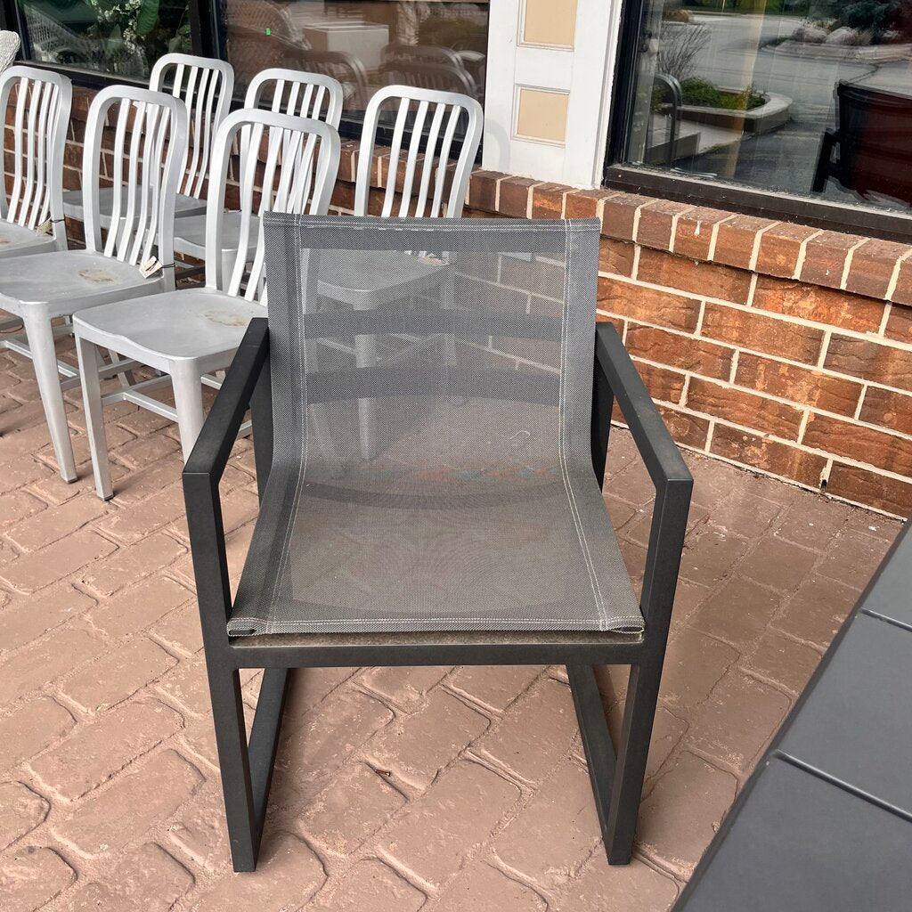 Outdoor Dining Set w/ 6 chairs