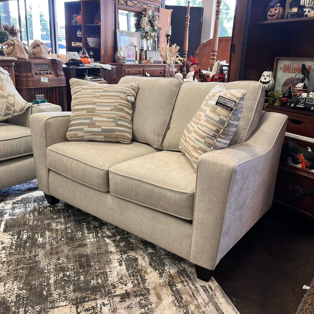 (BRAND NEW) Loveseat