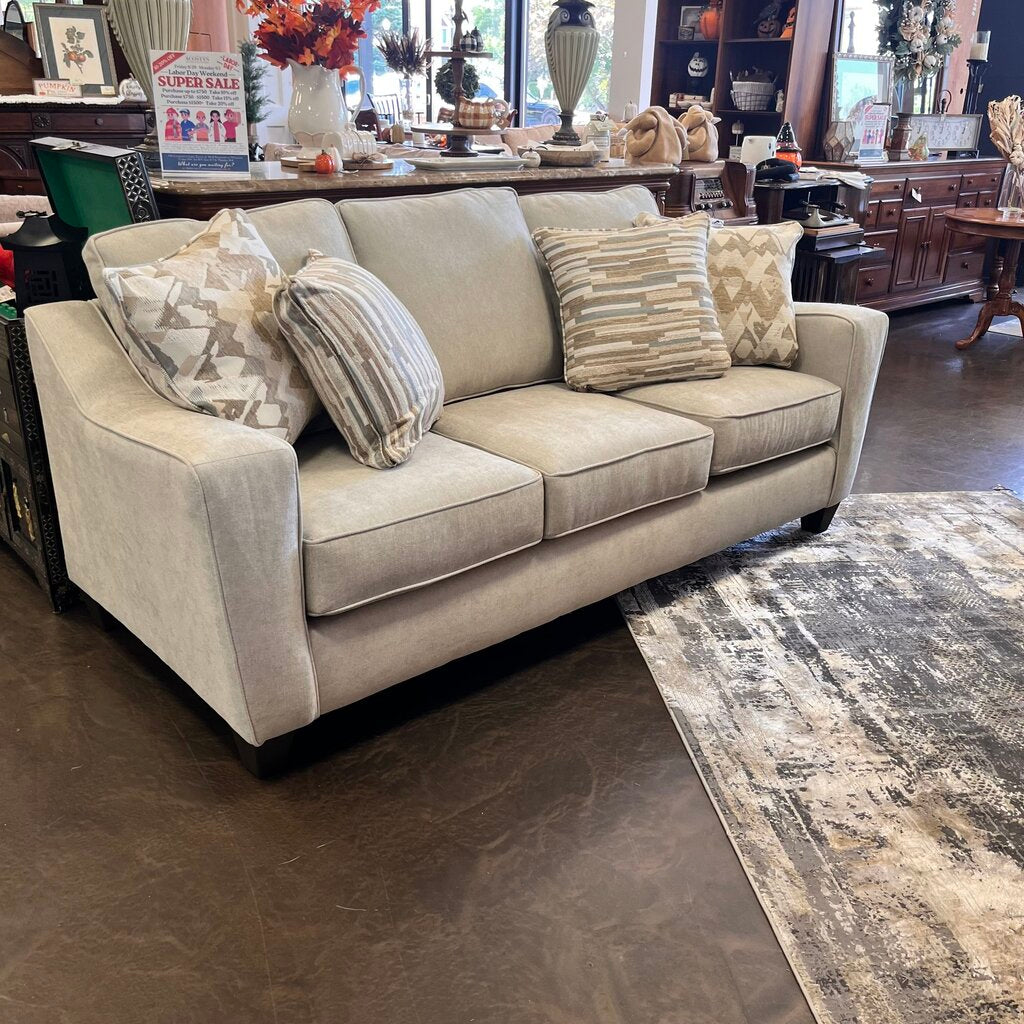 (BRAND NEW) 3 Cushion Sofa