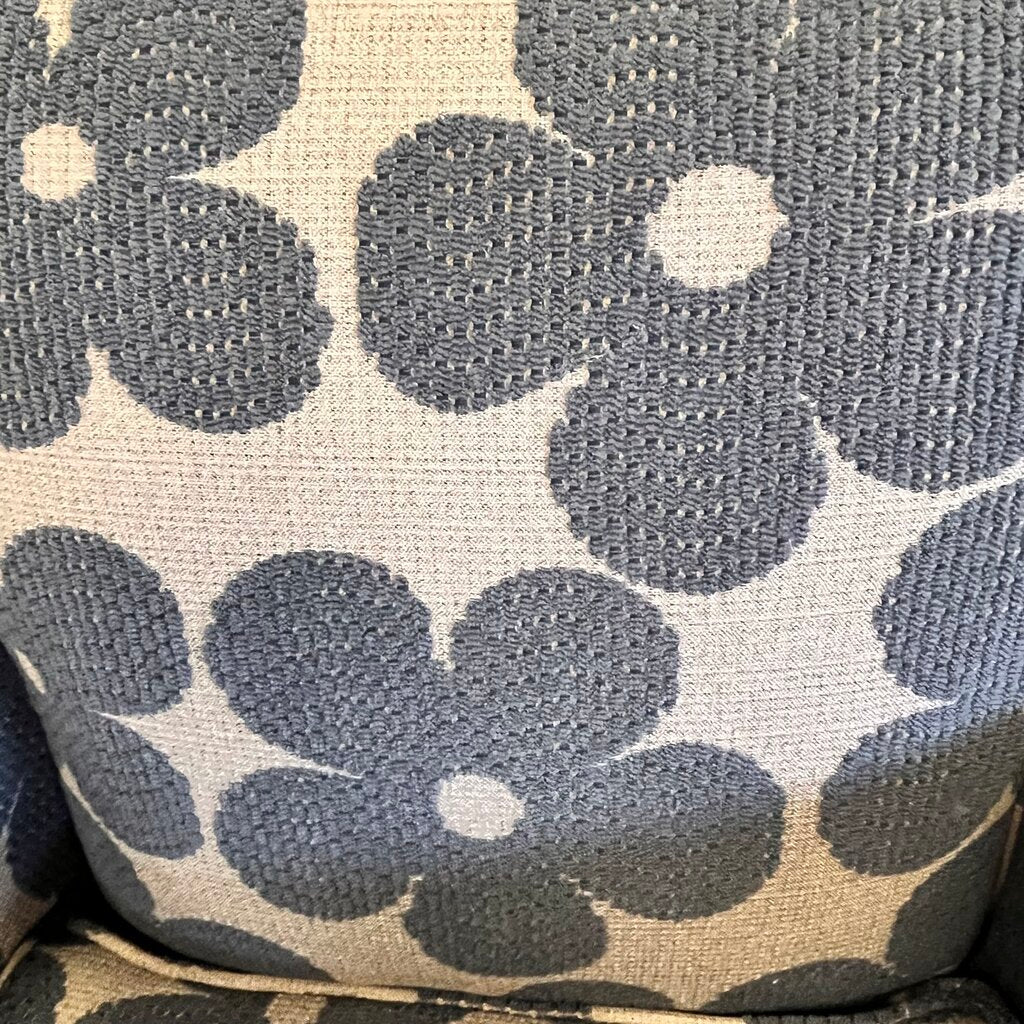 (BRAND NEW) Swivel Glider