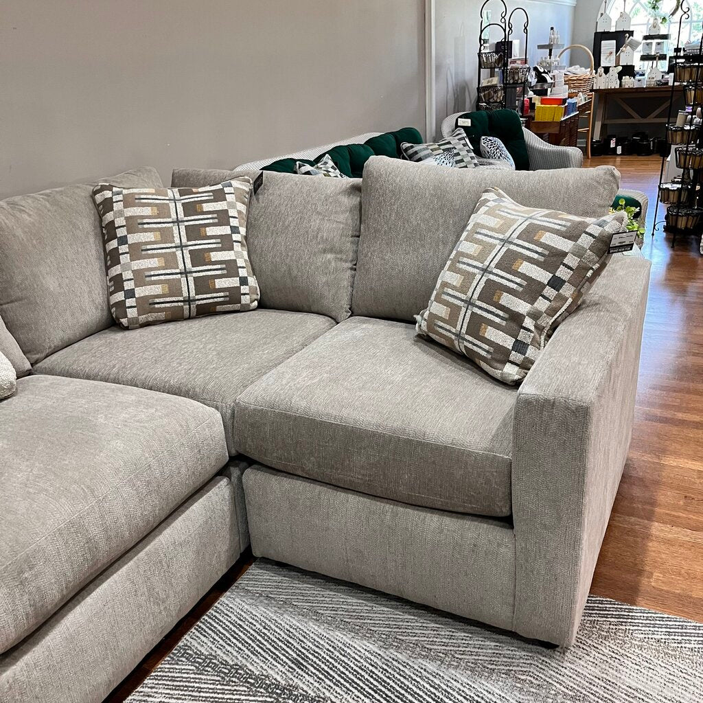 (BRAND NEW) 6 Piece Sectional Sofa