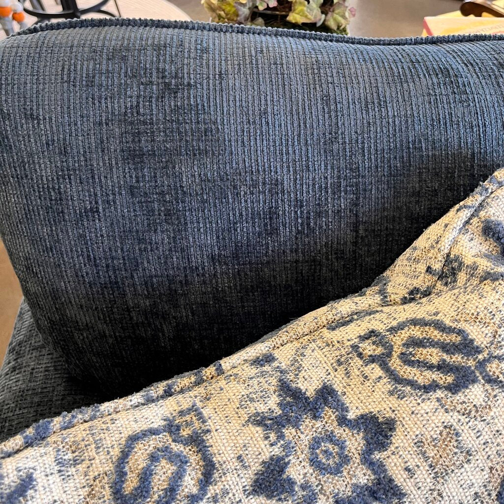 (BRAND NEW) Loveseat