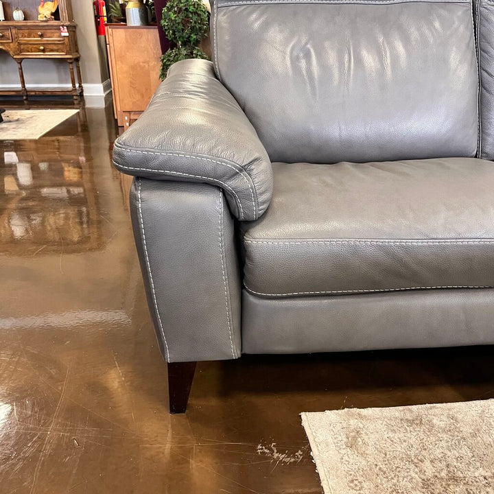 Orig Price $4157 - Sectional w/ Chaise & Recliner