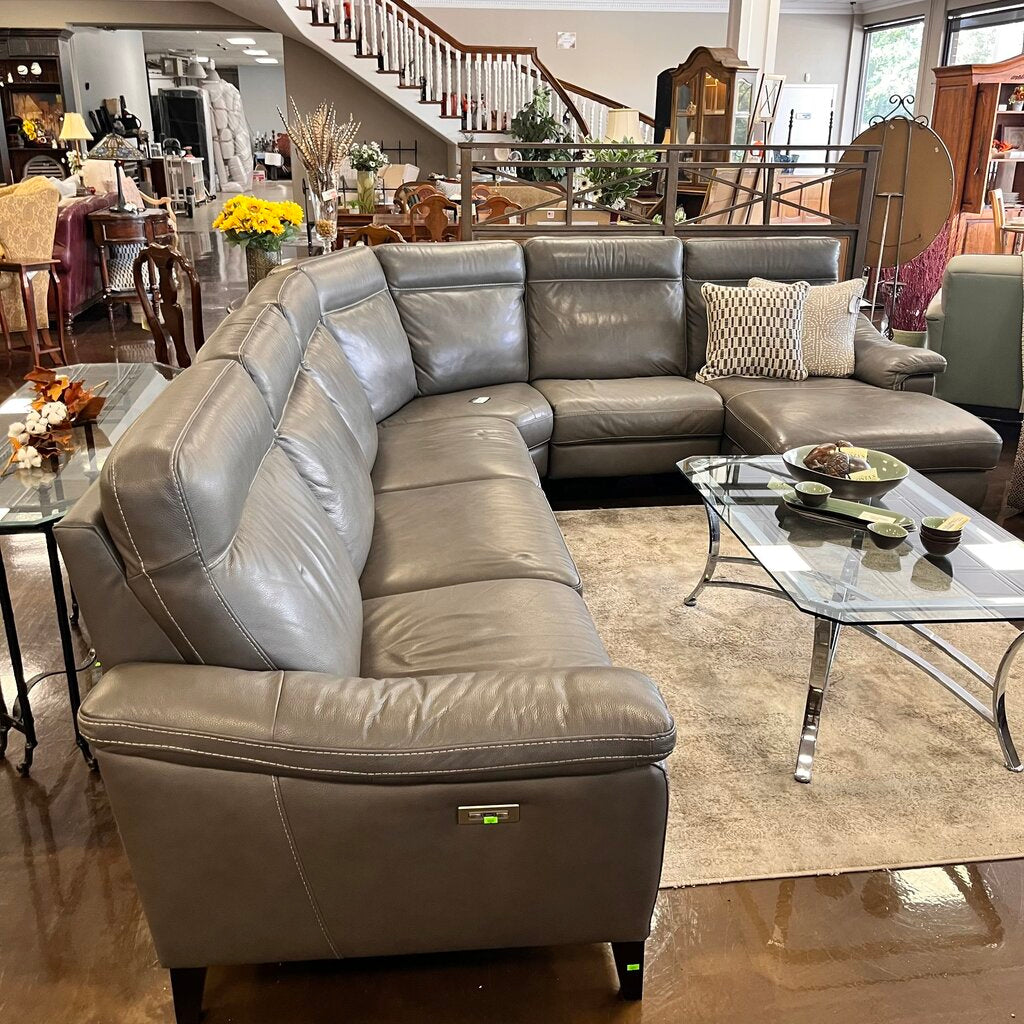 Orig Price $4157 - Sectional w/ Chaise & Recliner