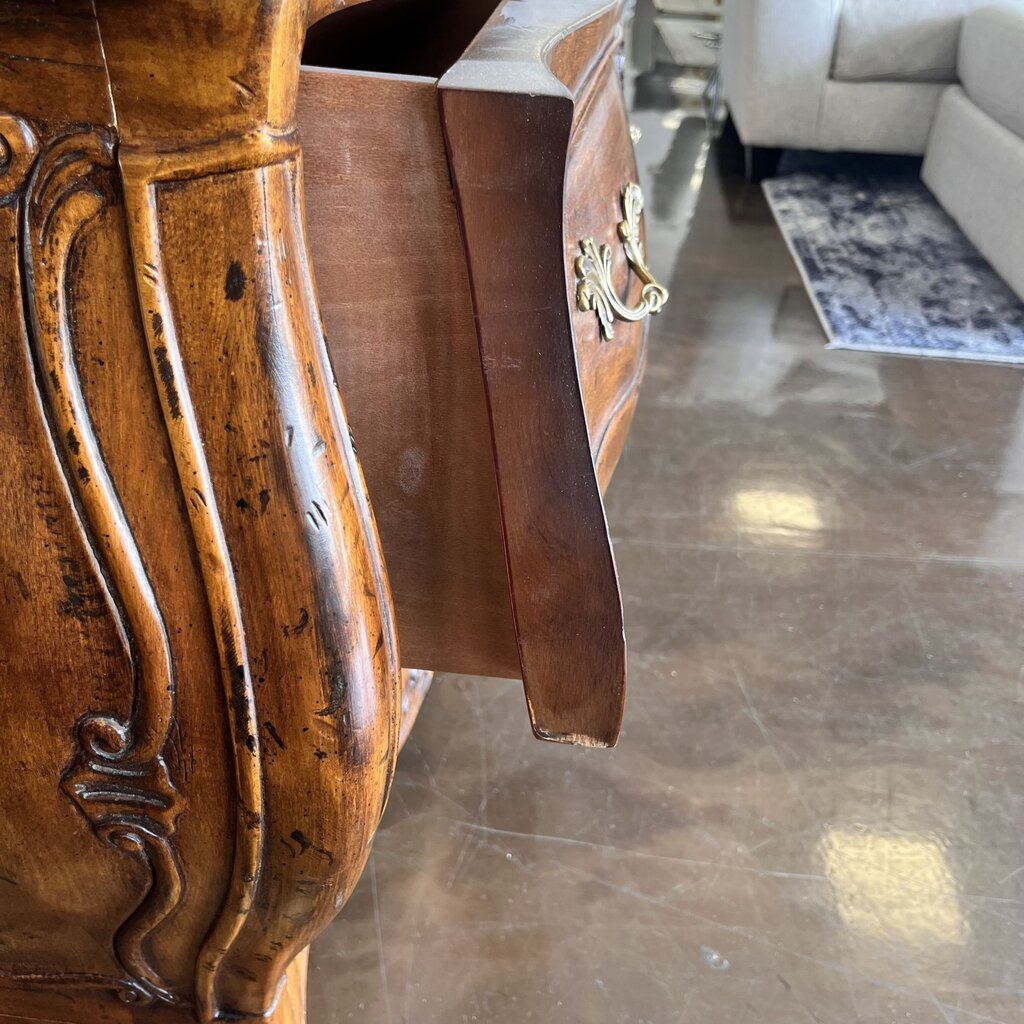 Bombay Chest