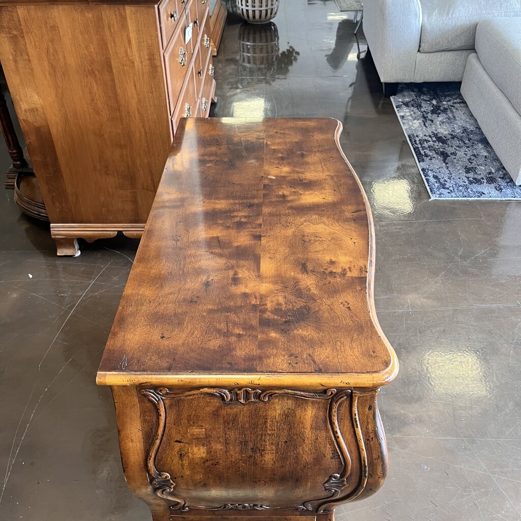 Bombay Chest