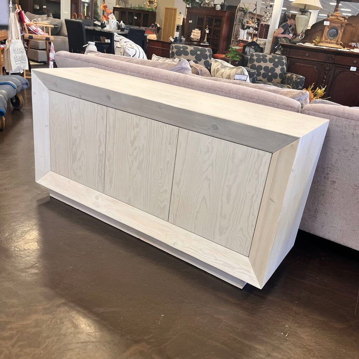 Orig Price $2000 - Buffet