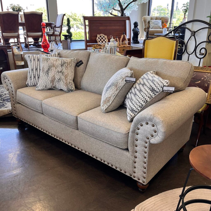 (BRAND NEW) Sofa w/ Nailhead Trim