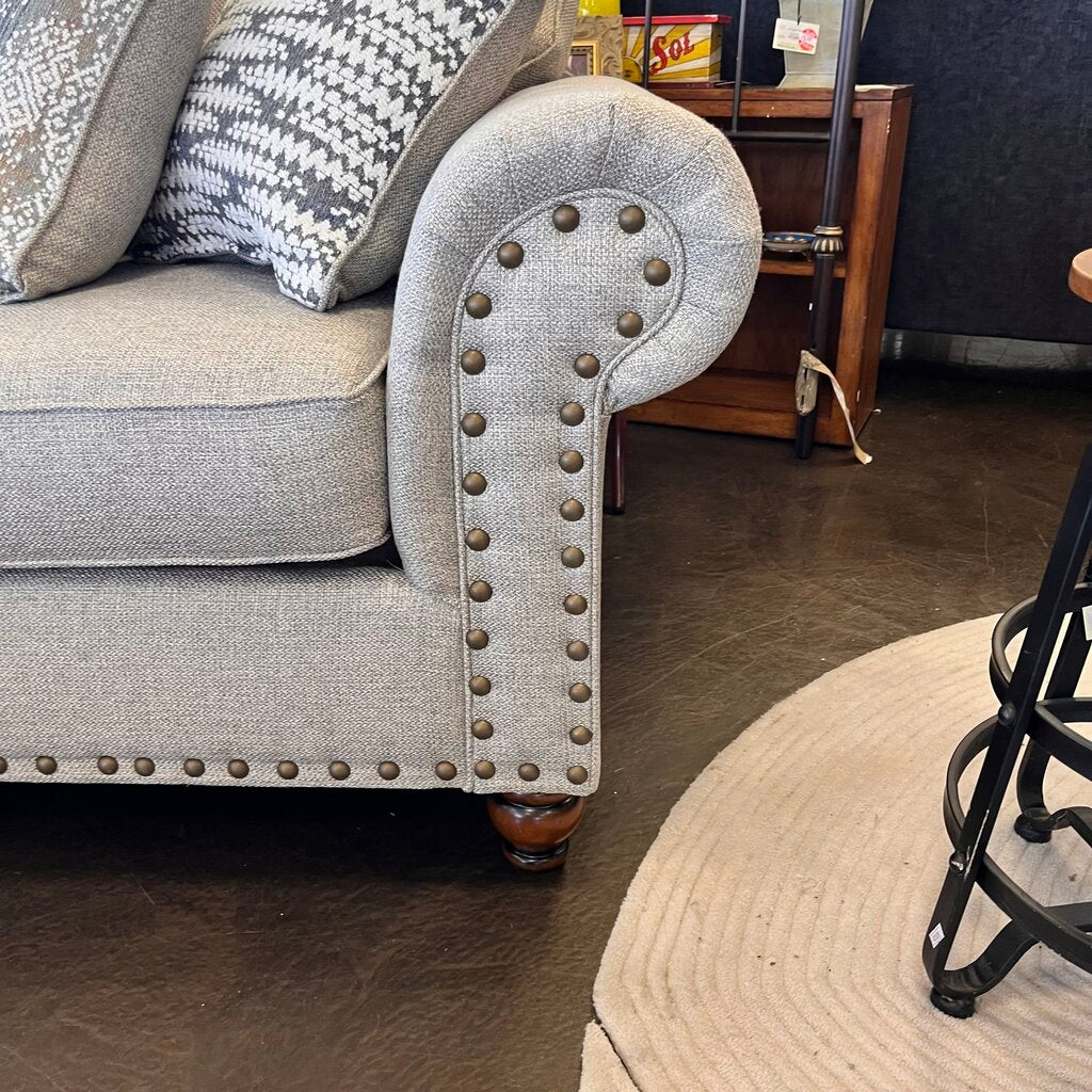 (BRAND NEW) Sofa w/ Nailhead Trim