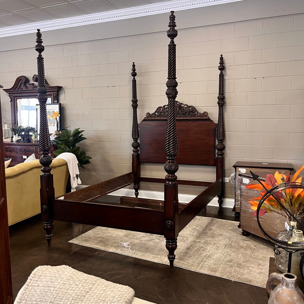 Orig Price $1460 - Queen Four Poster Bed