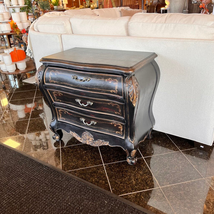 Orig Price $800 - Chest of Drawers
