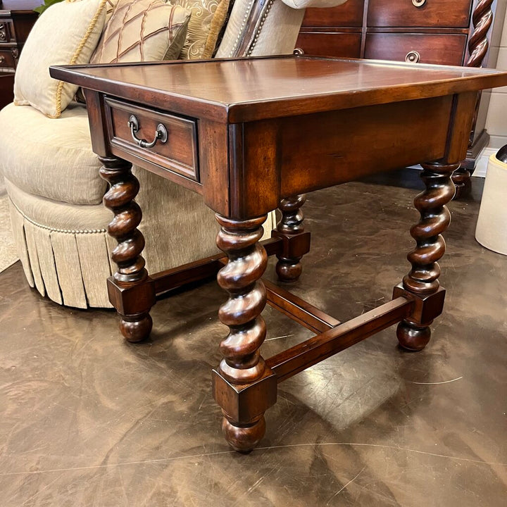 End Table w/ Drawer