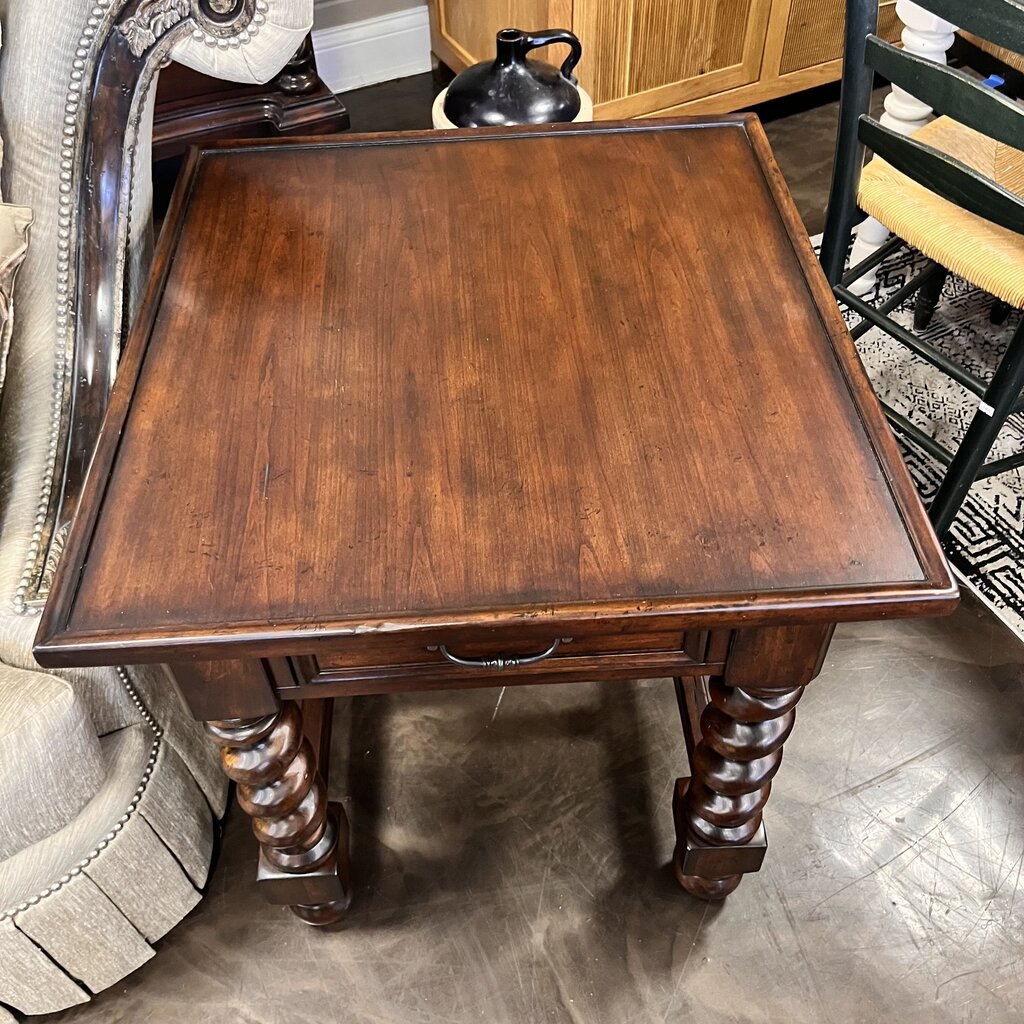 End Table w/ Drawer