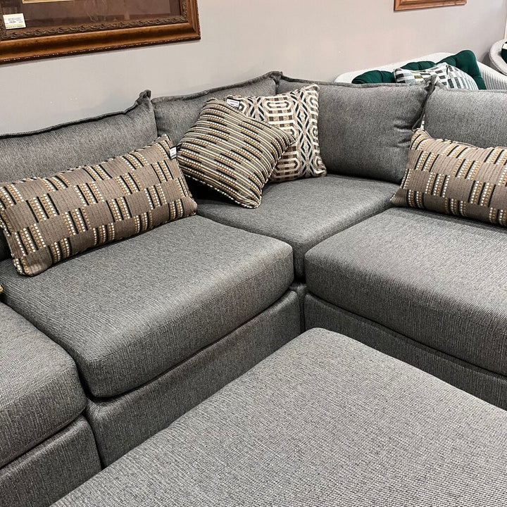 (BRAND NEW) Modular Sectional w/ Ottoman