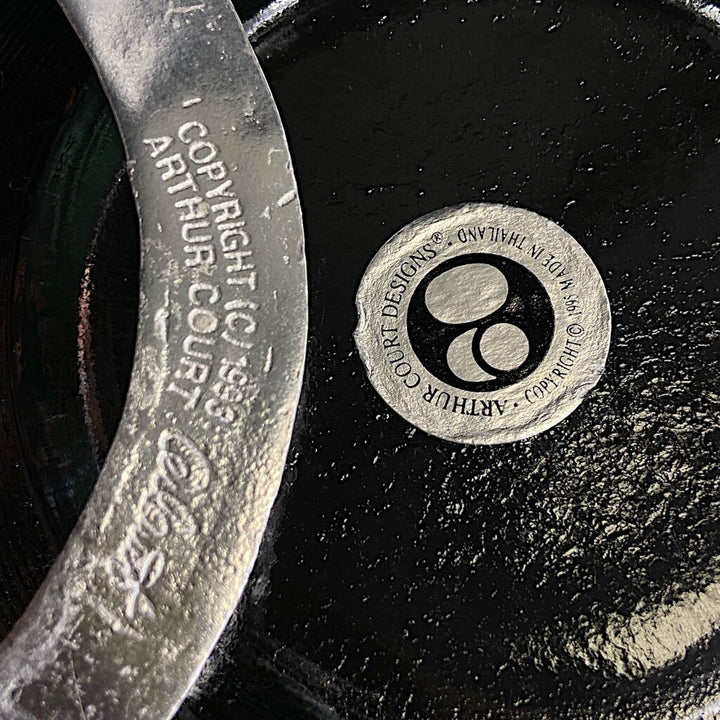 Aluminum Elephants Stand with Textured Glass Bowl