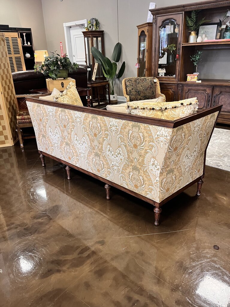 Orig Price $9389 - Sofa w/ 4 Accent Pillows