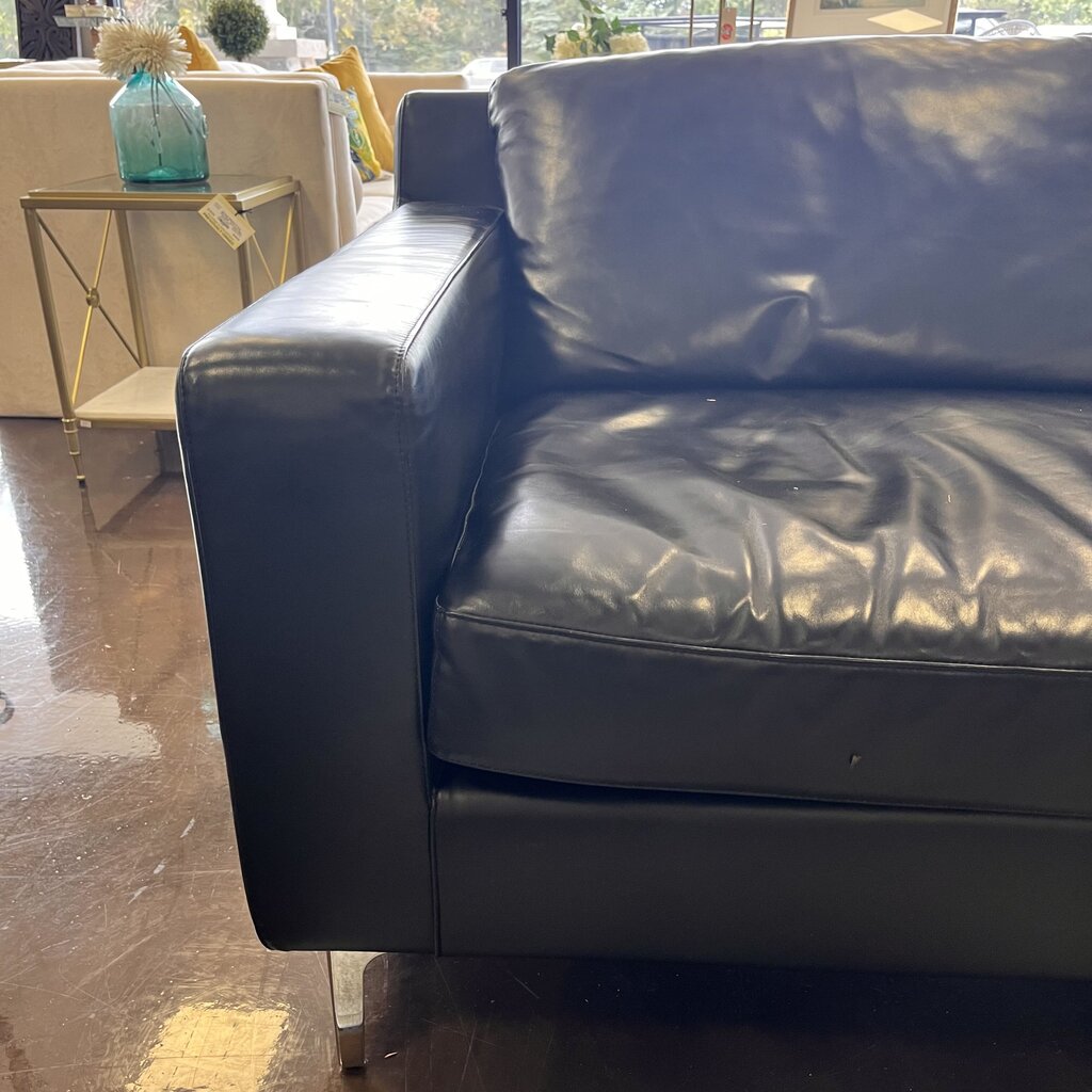 Leather sofa w/ Chaise