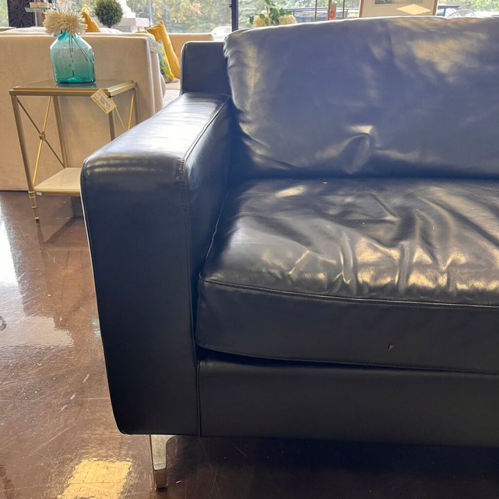 Leather sofa w/ Chaise