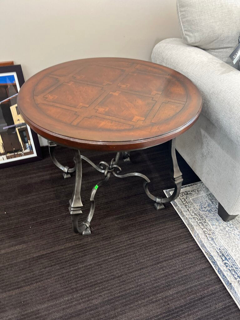 Round Side Table