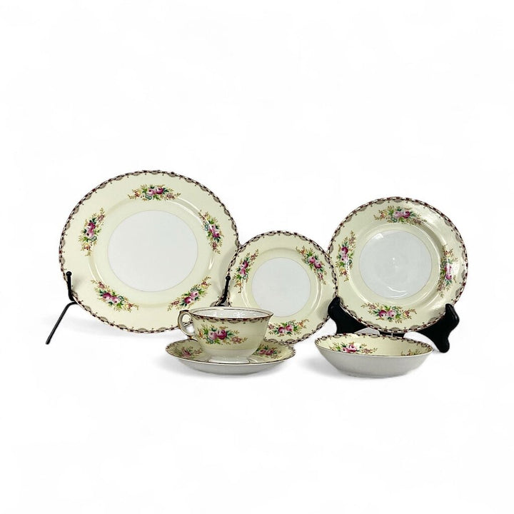 Pattern V1668 China Set for 10