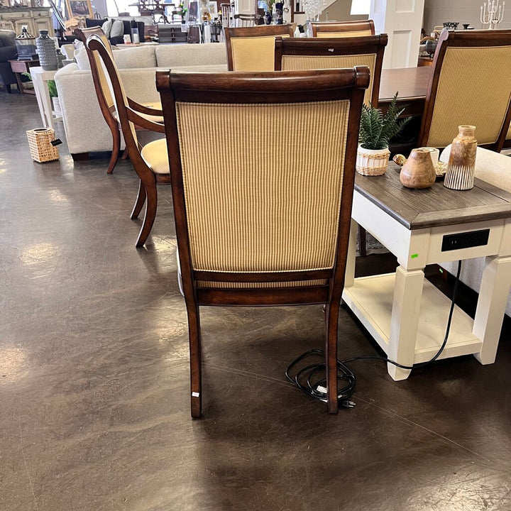 Orig Price $5670 - Dining Table w/ 8 chairs, 2 Leaves, & Pads