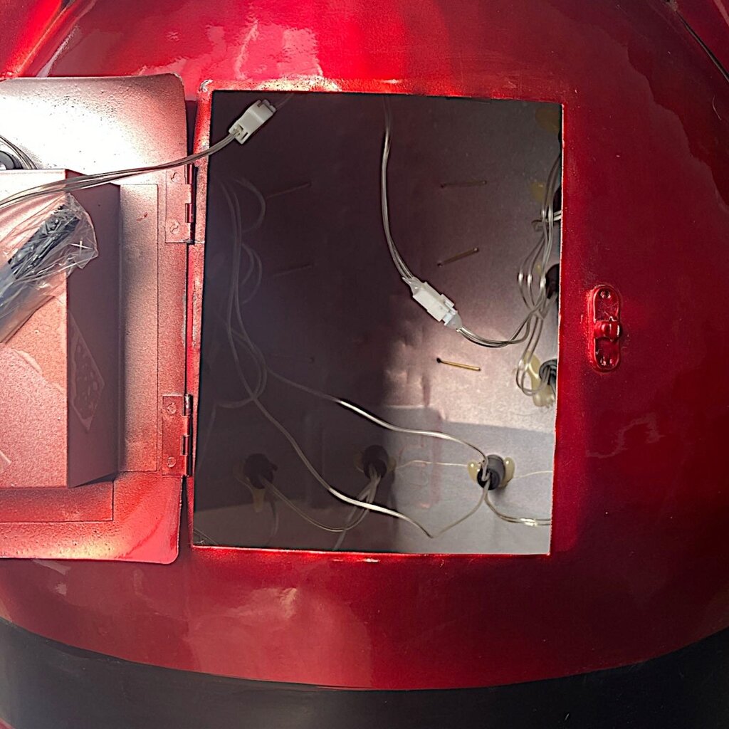 Indoor/Outdoor Oversized Santa Figure