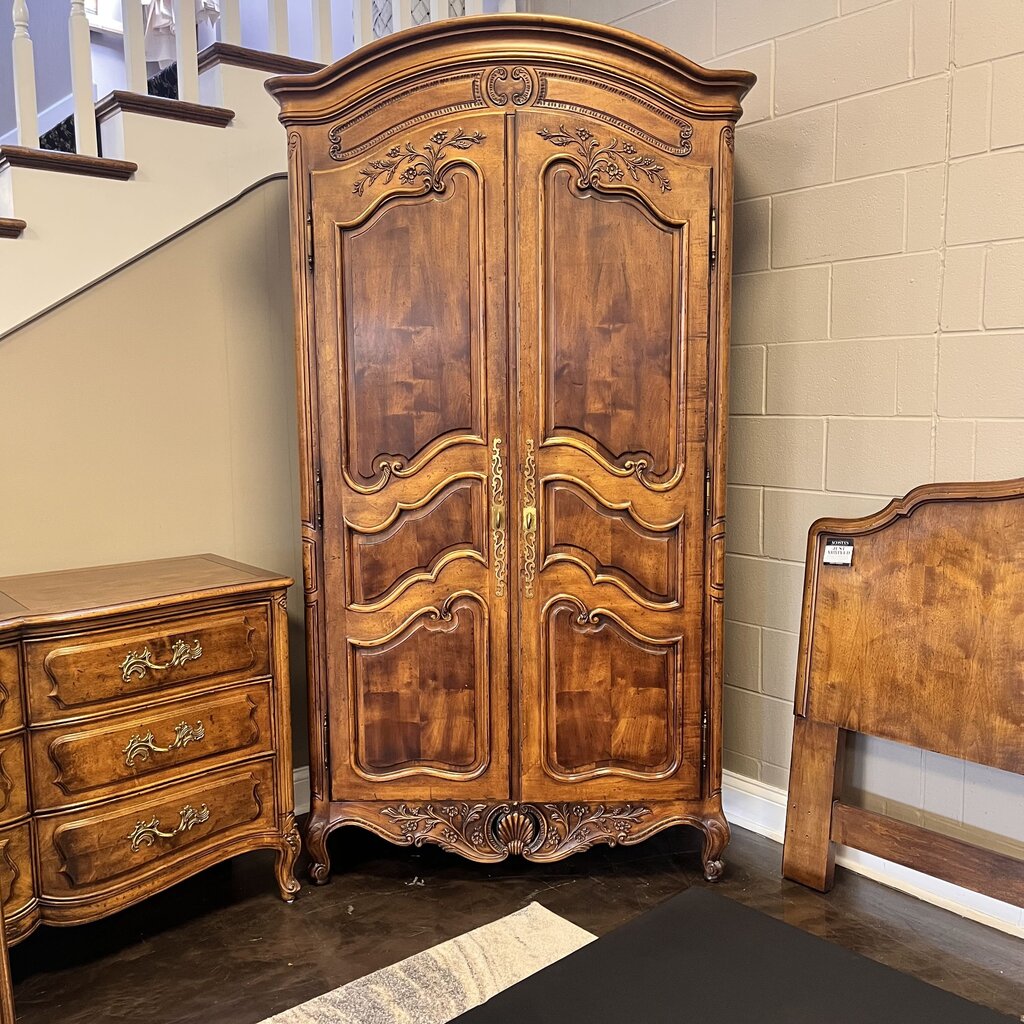 Armoire