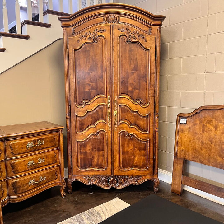 Armoire
