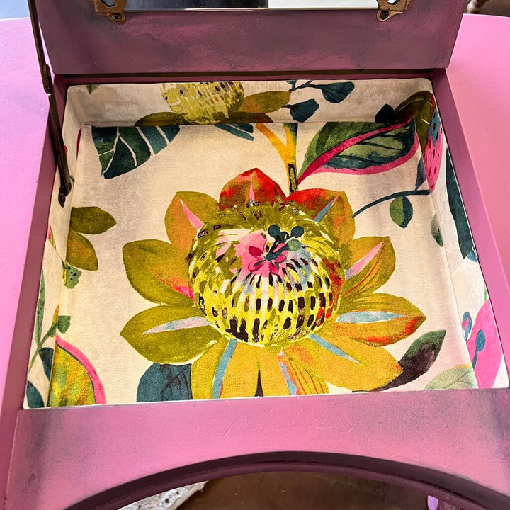 Kidney Shaped Vanity