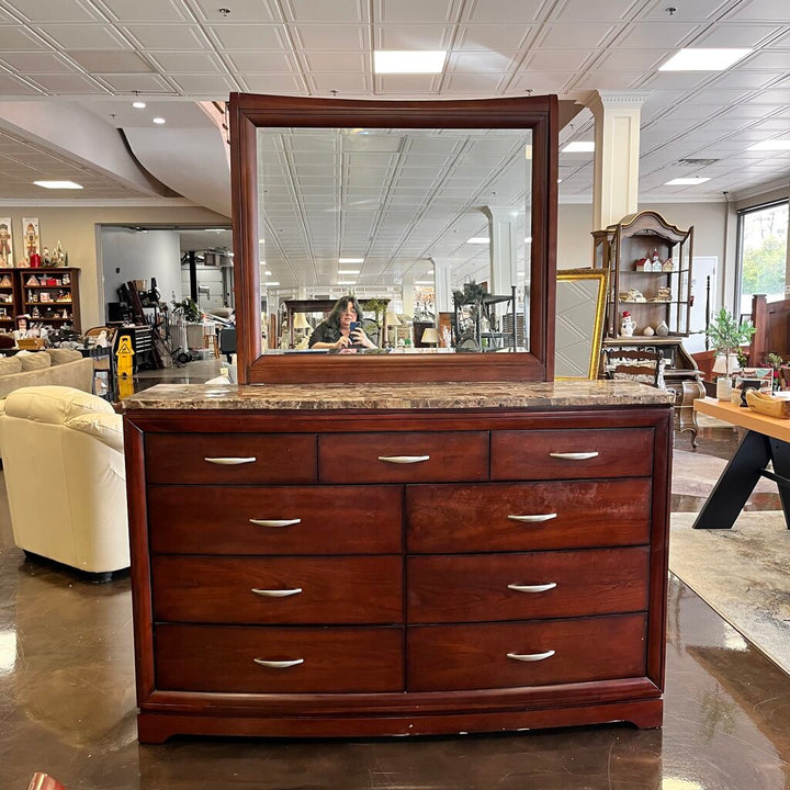 Orig Price $1600 - Dresser w/ Mirror